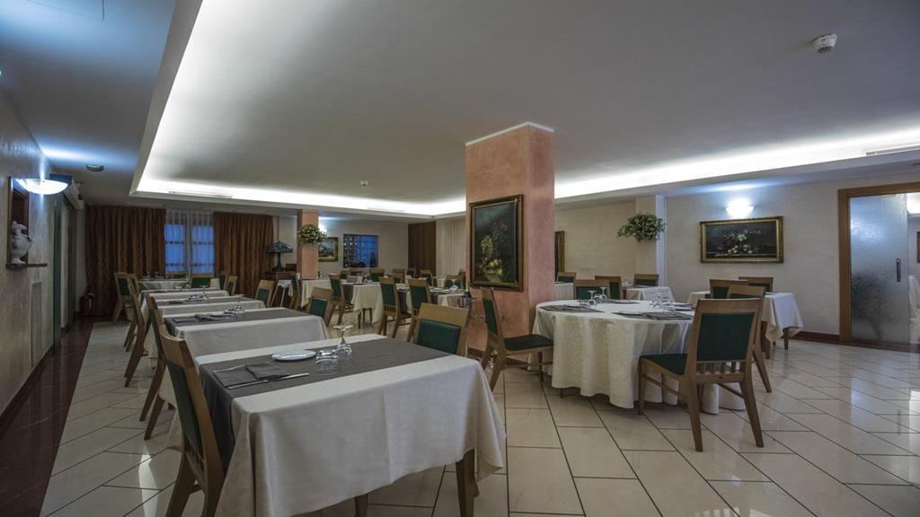 La Fonte Hotel Ome エクステリア 写真