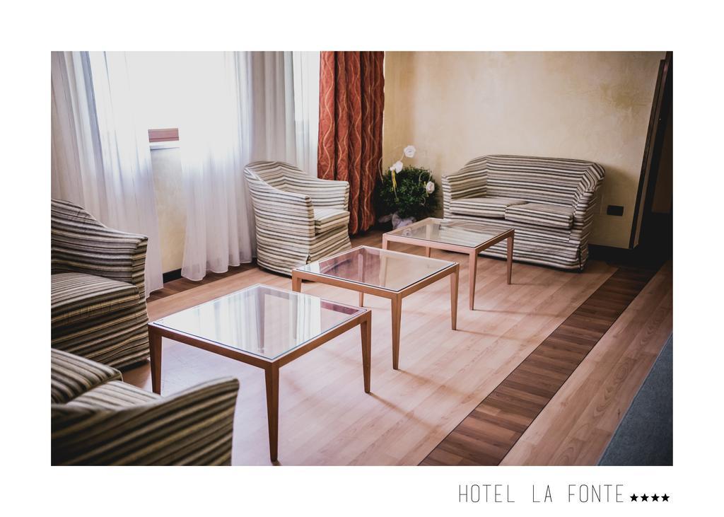 La Fonte Hotel Ome エクステリア 写真