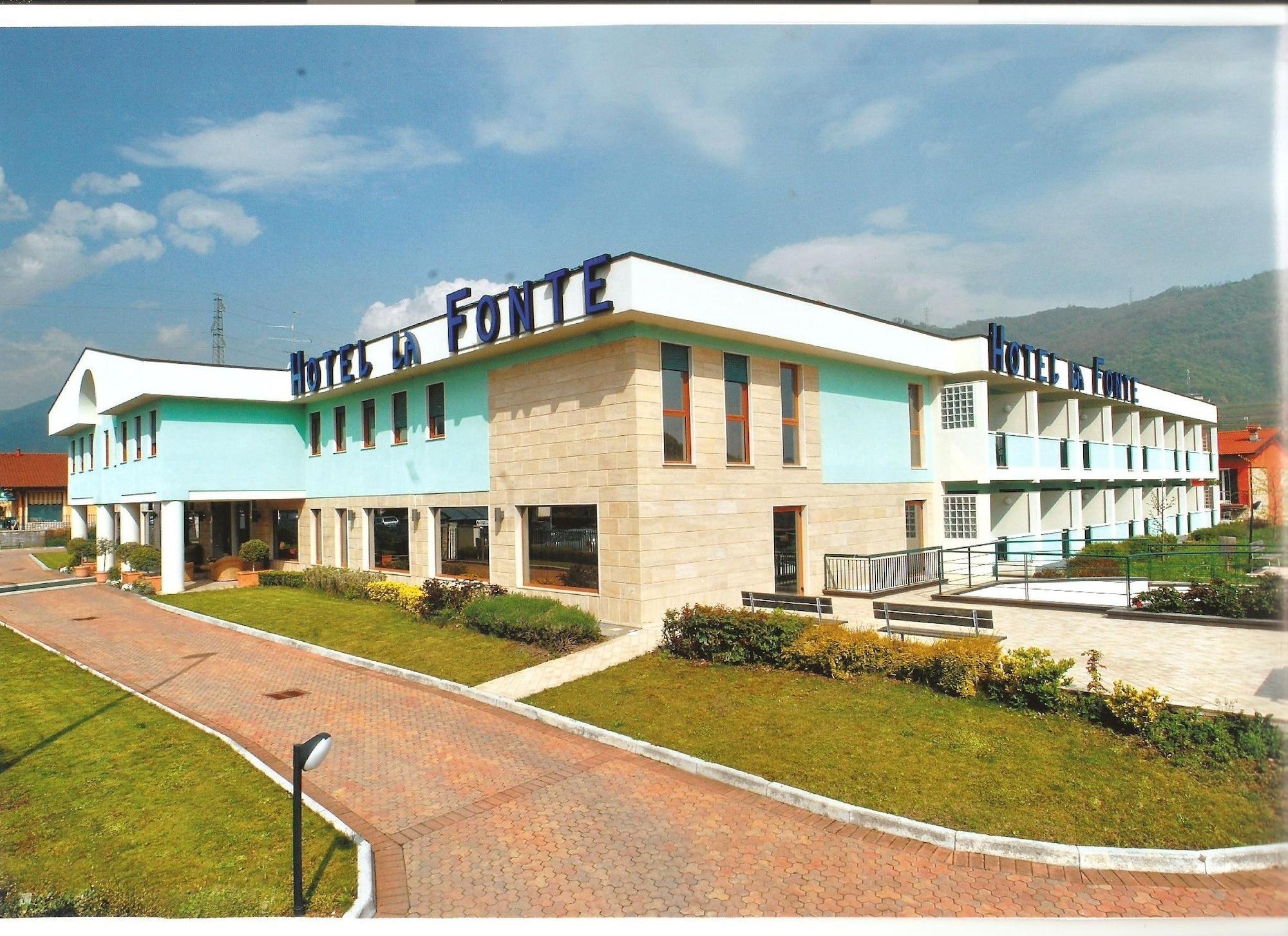 La Fonte Hotel Ome エクステリア 写真